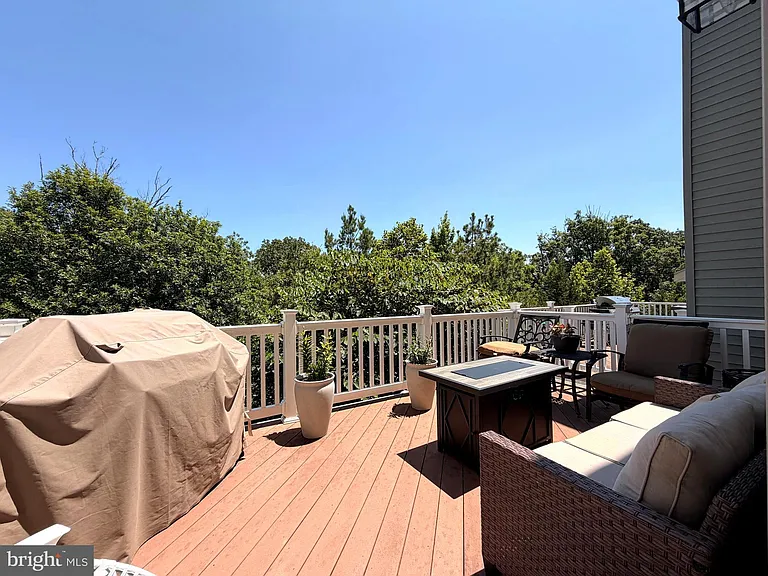 9243 Dawkins Crest Cir — Photo 12