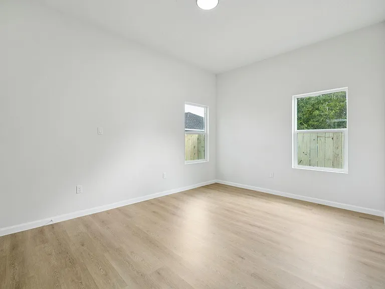 301 Cartersville St #B — Photo 19