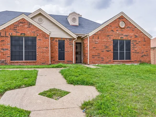 2917 Tanglewood Dr, Lancaster, TX 75134