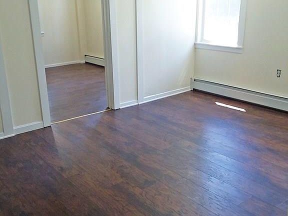 3rd image of 115 Summer St