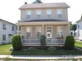 135 N 2nd St, Mount Wolf, PA 17347