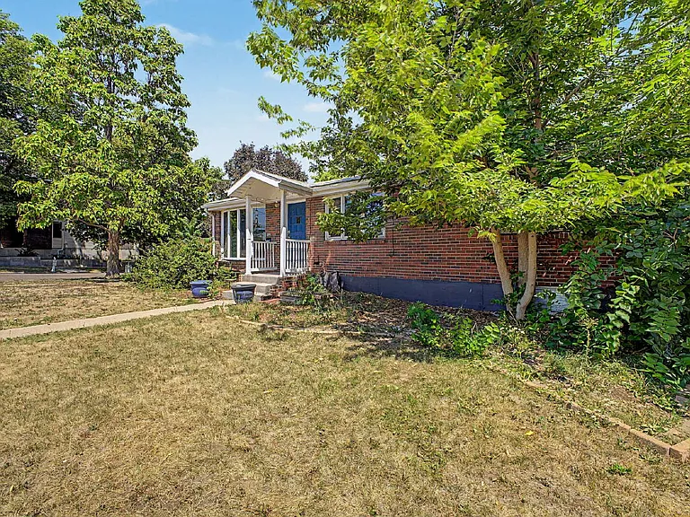 3151 W 25th Ave — Photo 4