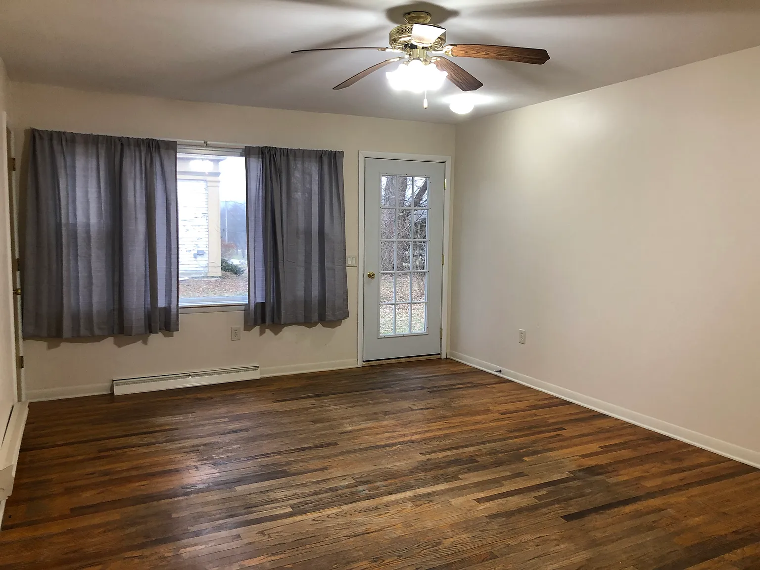 2 bed, 1000 sqft, $1,100 — Photo 2