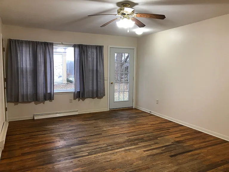 3050 Riverside Dr #1 — Photo 1