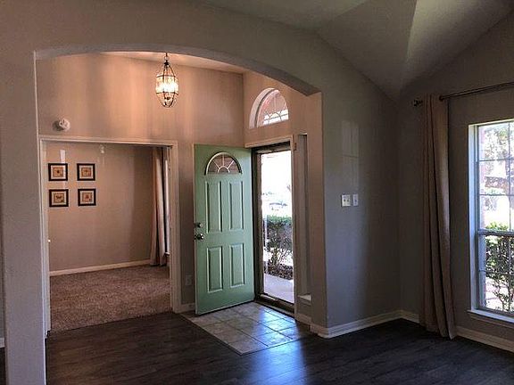 4th image of 2201 Barnett Dr