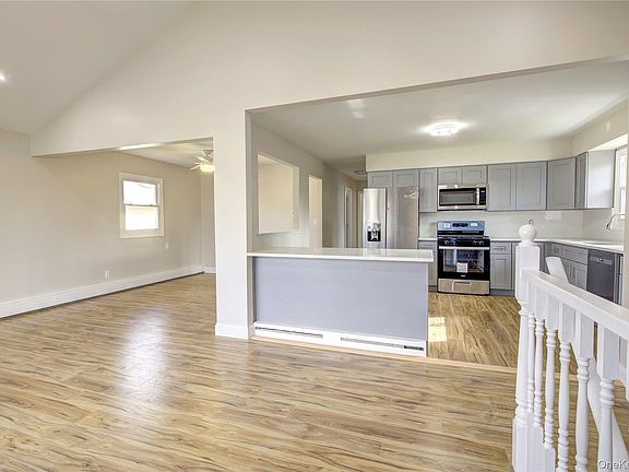 5th image of 207 Catherine Ave