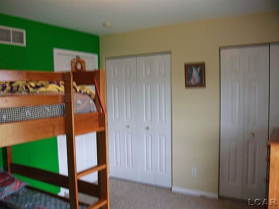 3rd image of 3167 Northmor Dr E