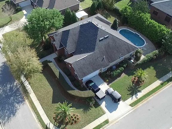 2nd image of 2045 Heritage Cir