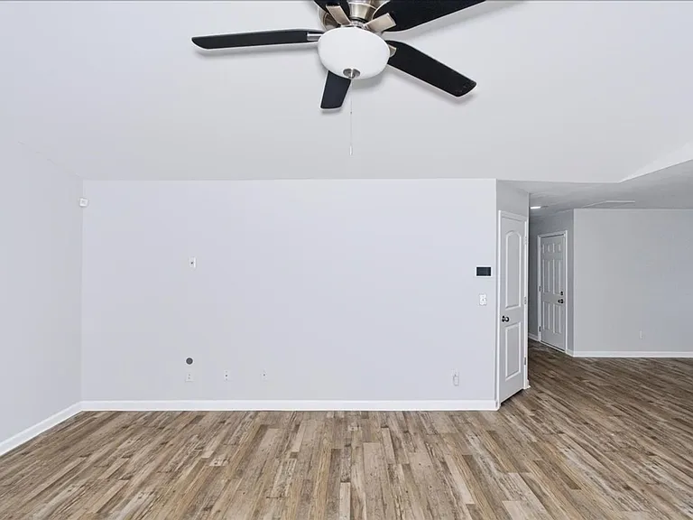1715 Cheryl Ln — Photo 14