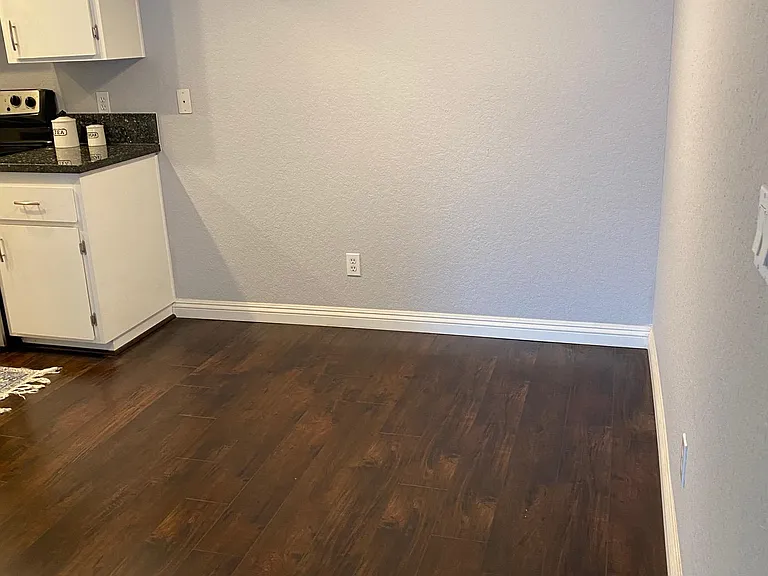 Large eat in kitchen