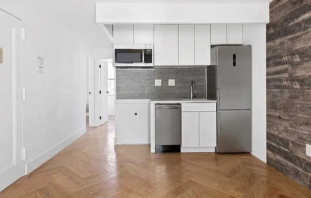 Rented by Compass | media 16