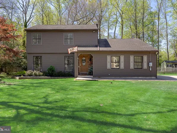 8 Utah Trl, Medford, NJ 08055