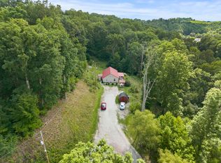 1977 State Highway 1458, Flatwoods, KY 41139