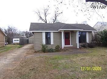 1st image of 2610 Wenonah Ave