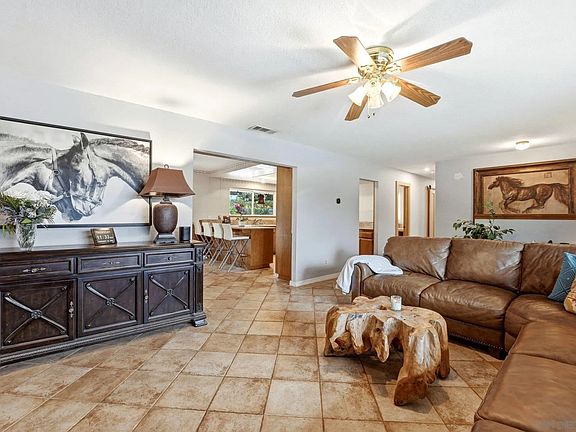 5th image of 19170 Paradise Mountain Rd