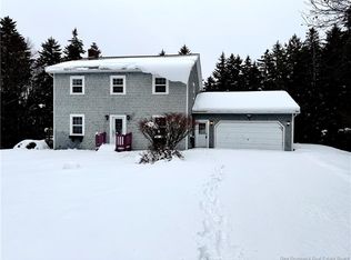 9 Ambassador Dr, Quispamsis, NB E2E 4W4