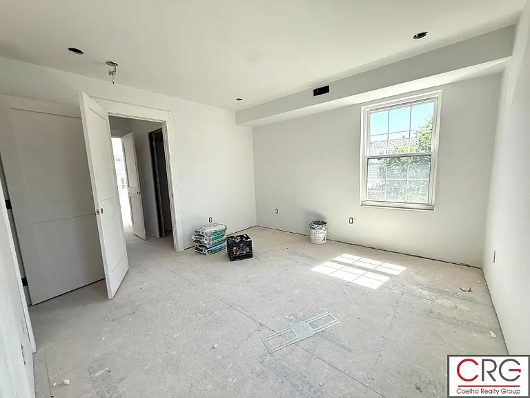 140 Summer St #1 — Photo 19