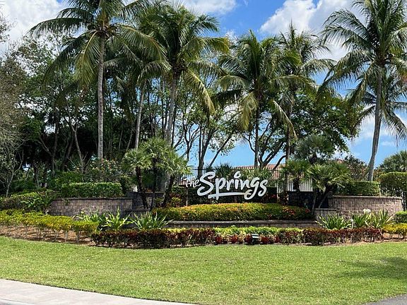 3rd image of 7658 Sonesta Shores Drive