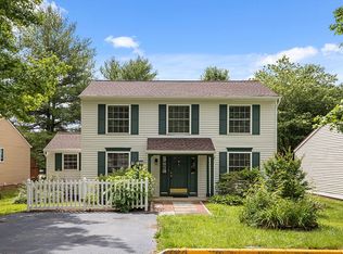 10214 Waterbury Ct, Manassas, VA 20110