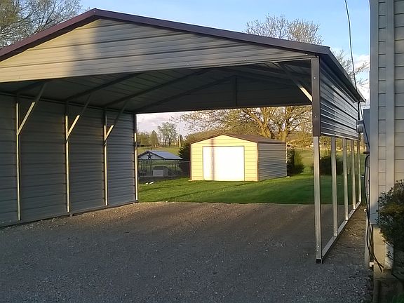 Carport with side privacy...