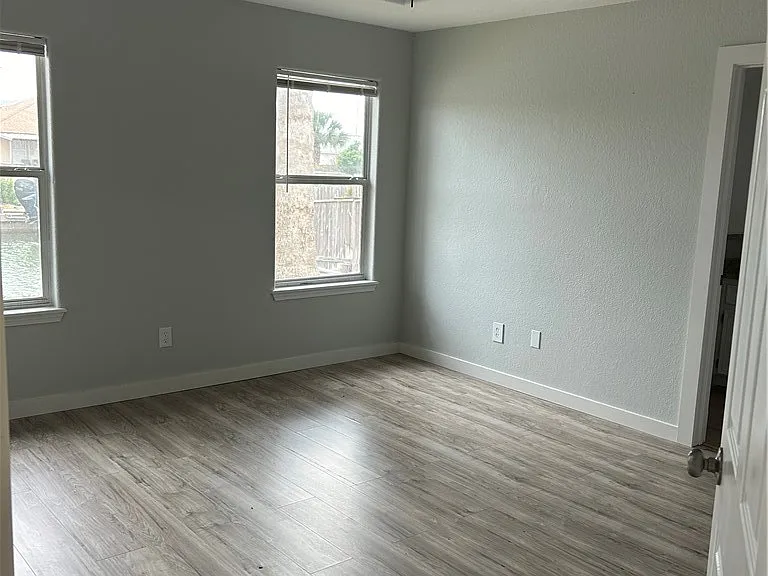 14109 Atascadera Ave — Photo 26