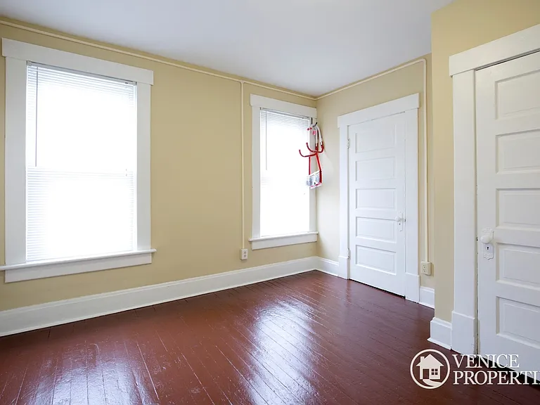 1641 N 4th St — Photo 10