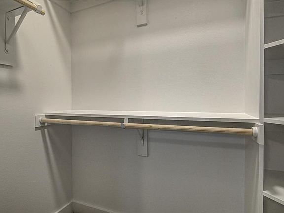 5th image of 6400 Westcott St #523