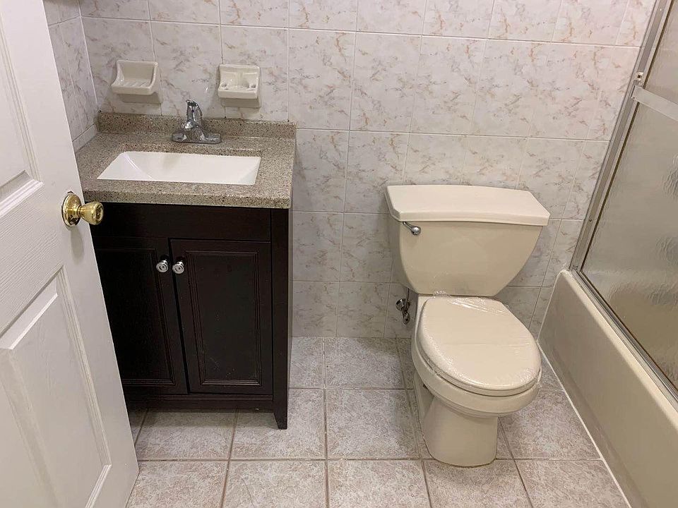 2nd image of 4307 Union St #1R