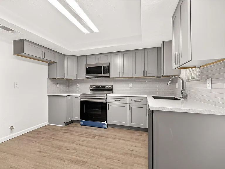 8306 Wayward Rd — Photo 14