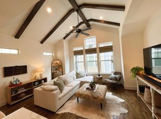 770 Nicholson St, Houston, TX 77007