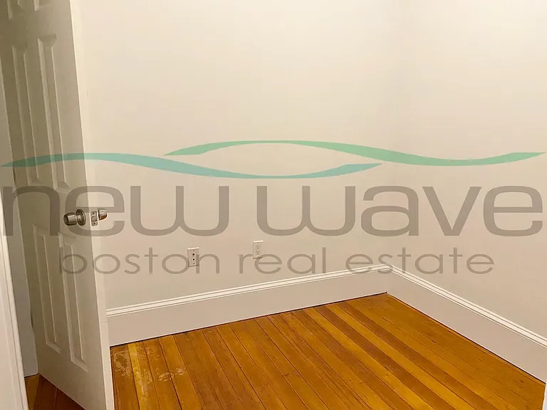 53 Joy St #4 — Photo 6