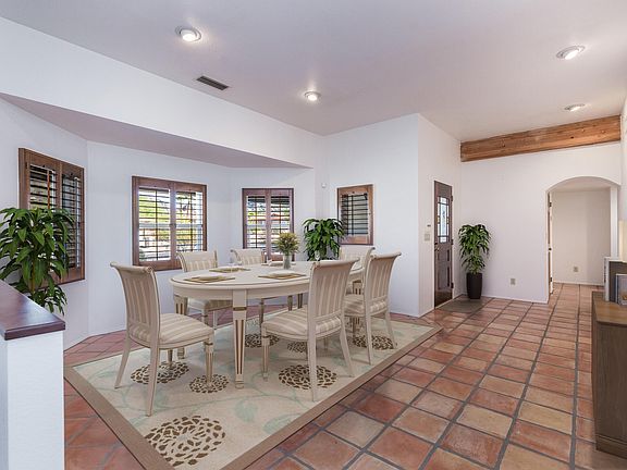 4th image of 1533 E Las Palmaritas Dr