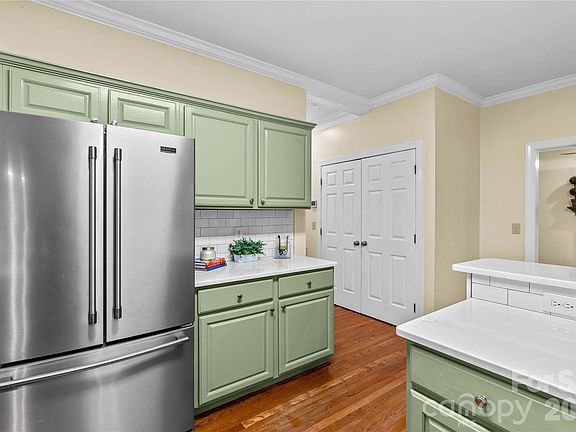 5th image of 131 Morrison Hill Rd