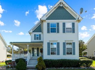 7 Barton Ave, Ivyland, PA 18974