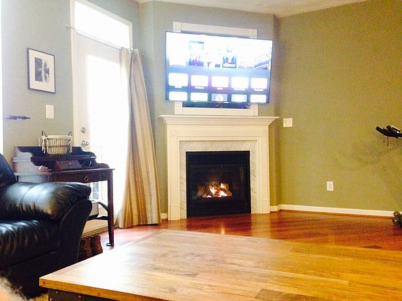 4th image of 1825 Mizzen Ln