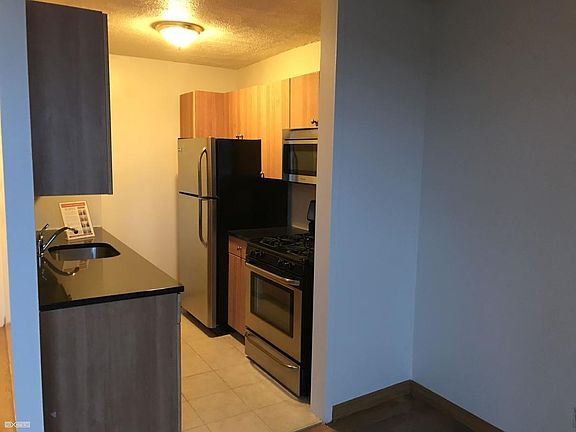 4th image of 3333 Broadway APT E22j