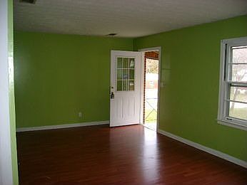 4th image of 850 Pine View Dr