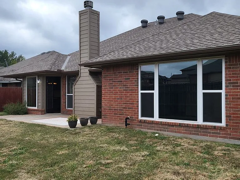 3517 Glisten St — Photo 25