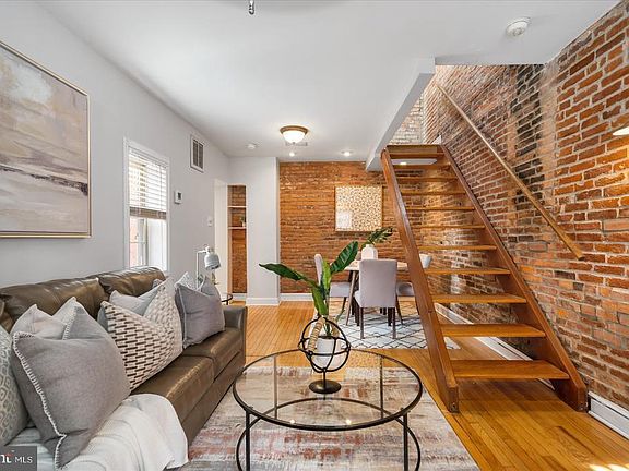 3rd image of 806 S Decker Ave