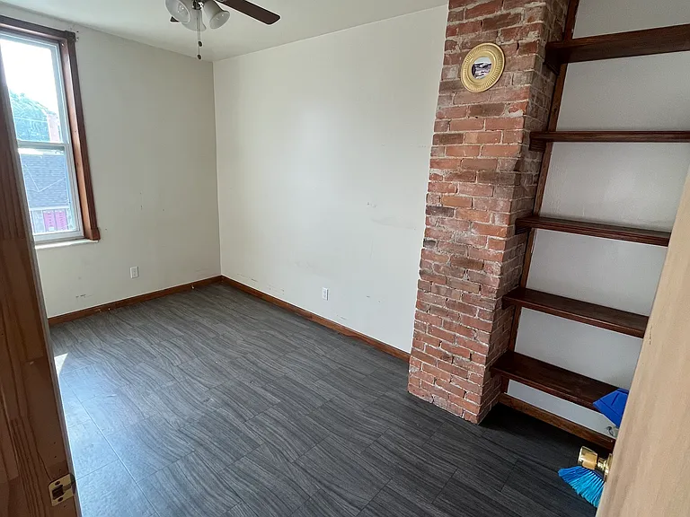 51 N Howard Ave #A — Photo 2