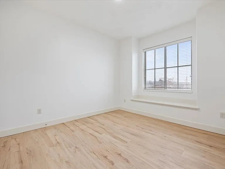1043 N 920th St W — Photo 26