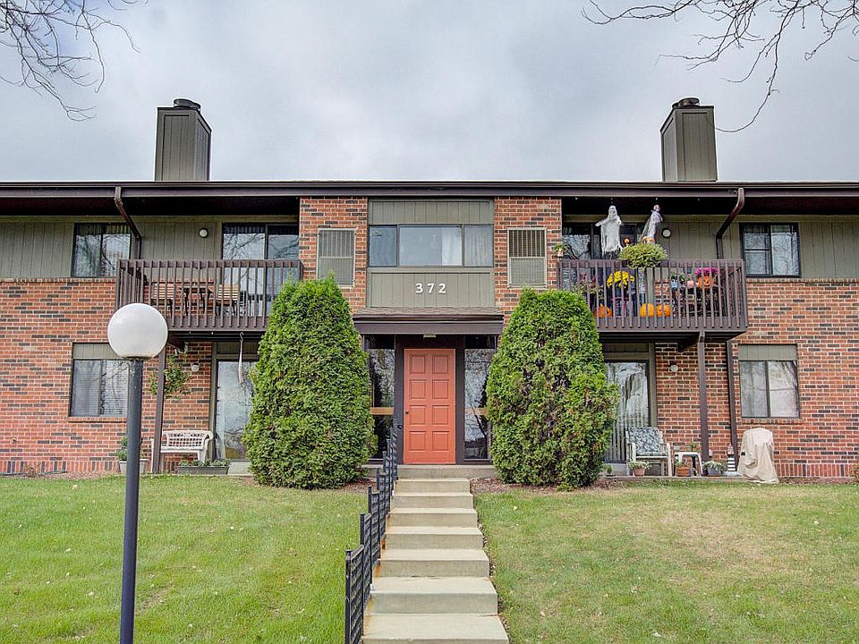 1st image of 372 Park Hill Dr