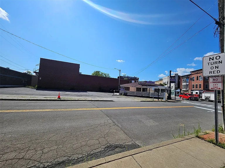 268 Main St — Photo 4