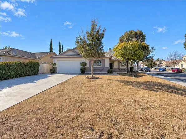 13759 Clear Valley Rd, Victorville, CA 92392