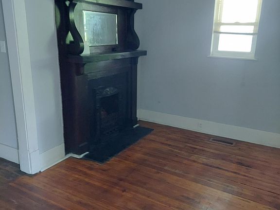 3rd image of 1907 Jefferson Ave