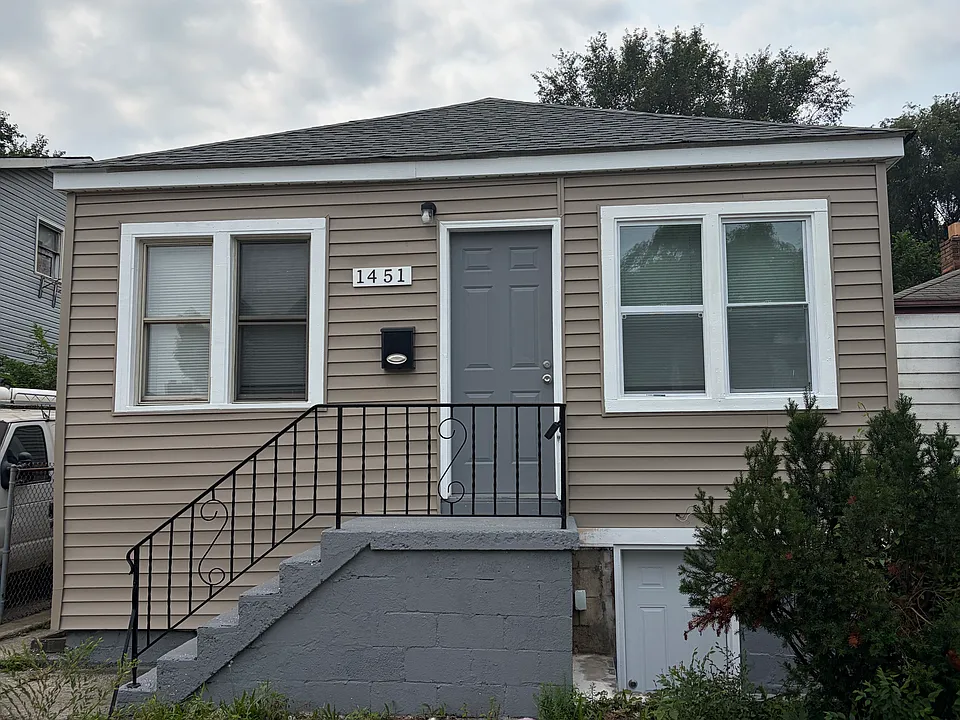 1451 W 17th Ave #2