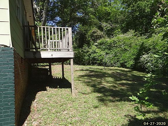 4th image of 147 Collins Dr
