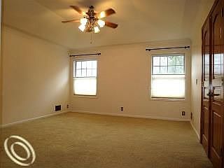 5th image of 5843 Rosetta St