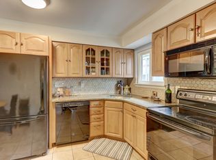 265 Madison St, Mastic Beach, NY 11951