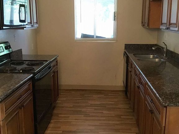3rd image of 2621 El Goya Dr